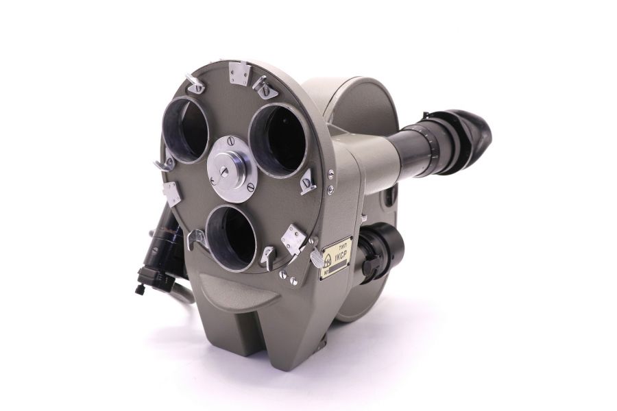 Кинокамера Конвас-Автомат 1КСР (СССР, 1972)