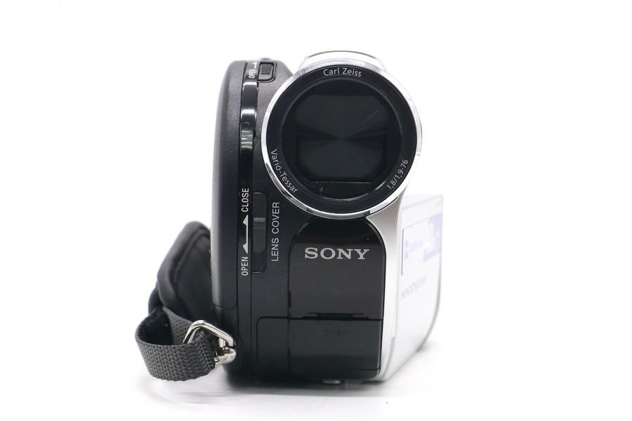 Видеокамера Sony DCR-DVD106E