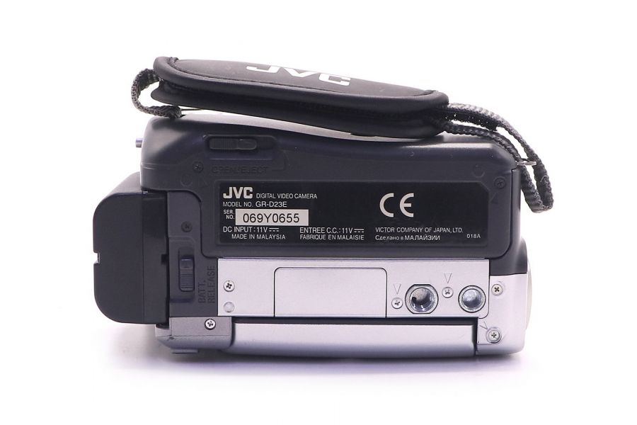 Видеокамера JVC GR-D23E в упаковке