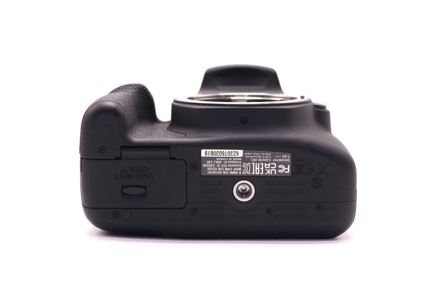 Canon EOS 2000D body в упаковке (пробег 30965 кадров)
