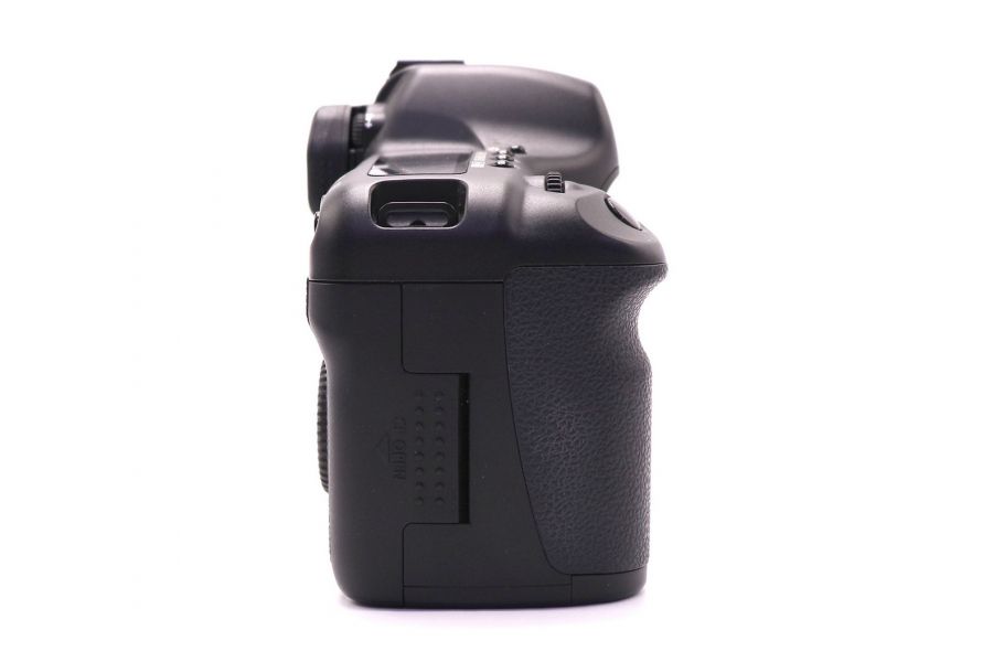 Canon EOS 5D body в упаковке