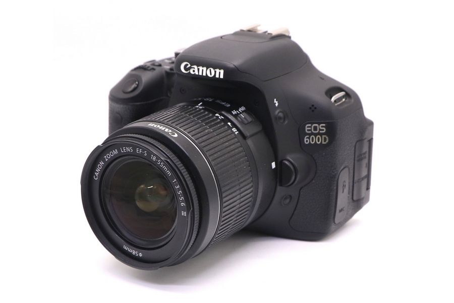 Canon EOS 600D kit в упакове (пробег 6415 кадров)