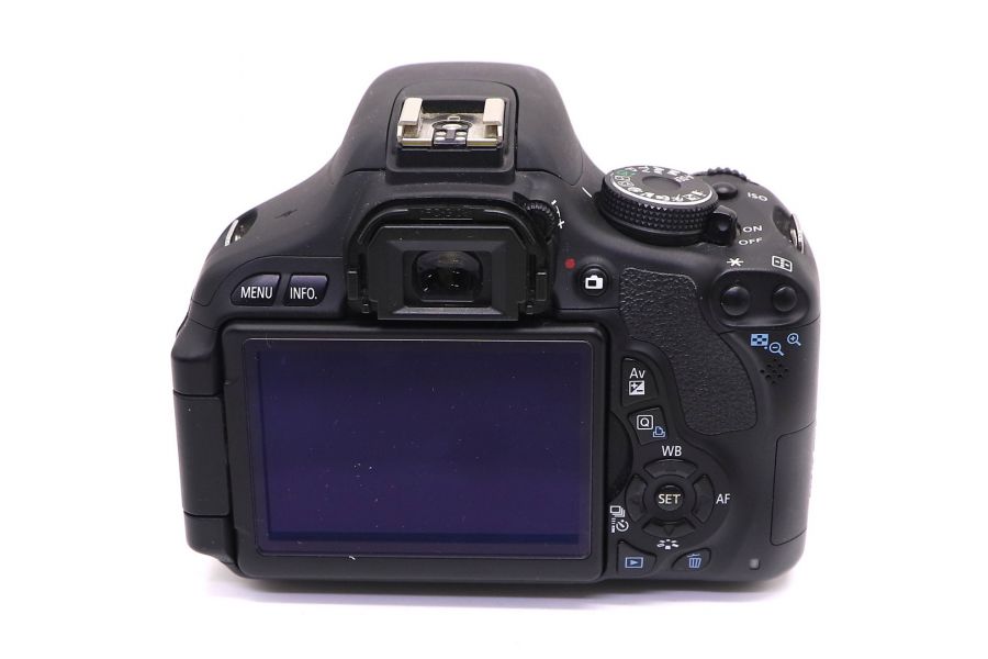 Canon EOS 600D kit в упакове (пробег 6415 кадров)