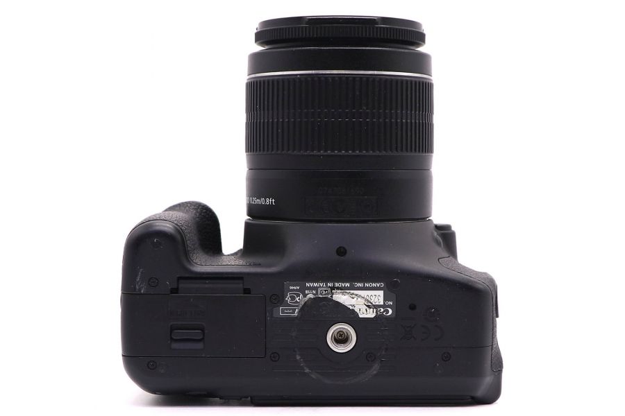 Canon EOS 600D kit в упакове (пробег 6415 кадров)