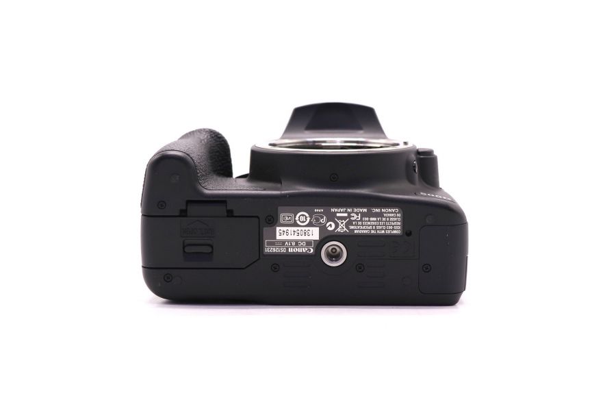 Canon EOS 500D body фотокамера (пробег 1335 кадров)