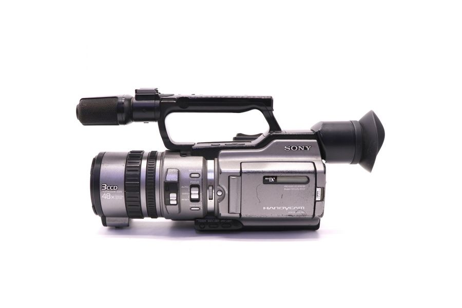 Видеокамера Sony DCR-VX2100E (Japan, 2000)