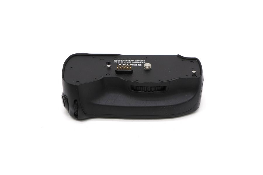 Батарейная ручка Pentax Battery Grip D-BG1