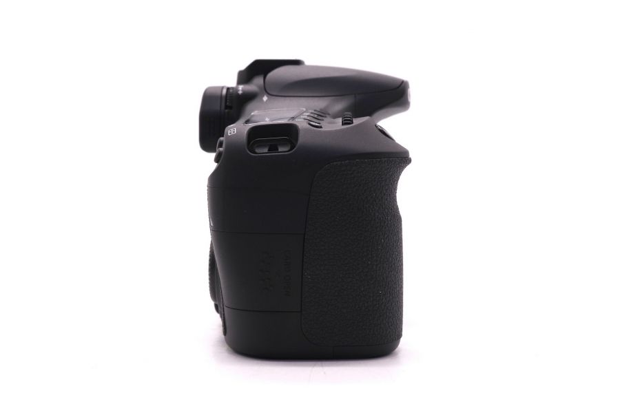 Canon EOS 60D body в упаковке (пробег 5 кадров)