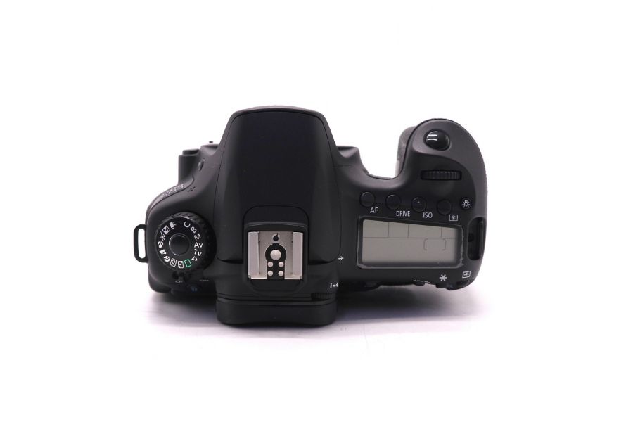 Canon EOS 60D body в упаковке (пробег 5 кадров)