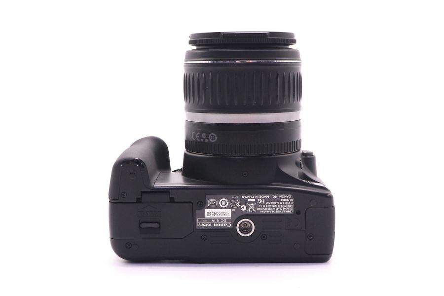 Canon EOS 1000D kit в упаковке (пробег 13730 кадров)