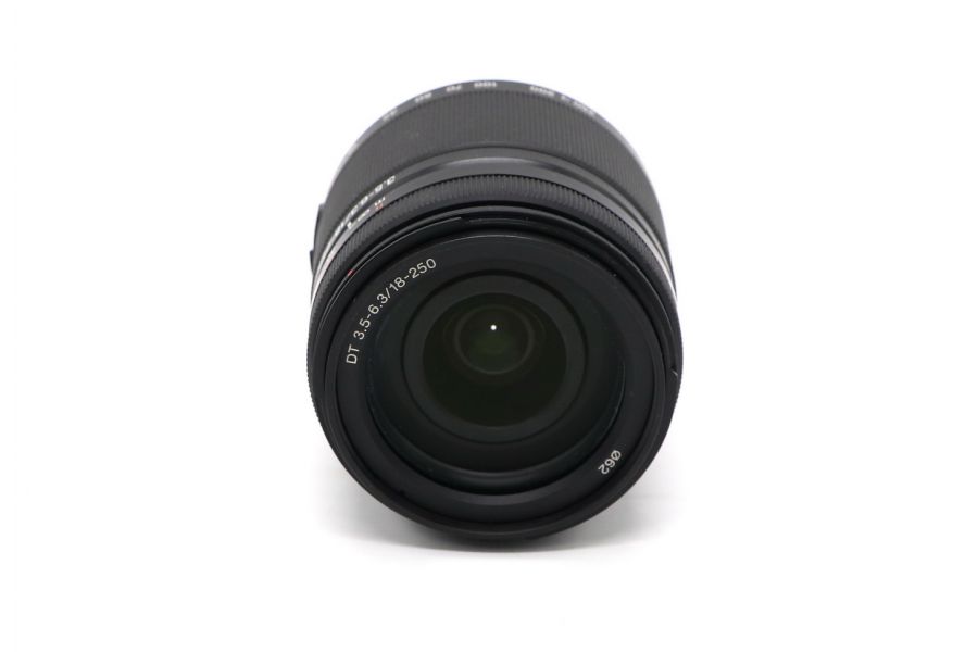 Sony DT 18-250mm f/3.5-6.3 SAM (SAL-18250) в упаковке