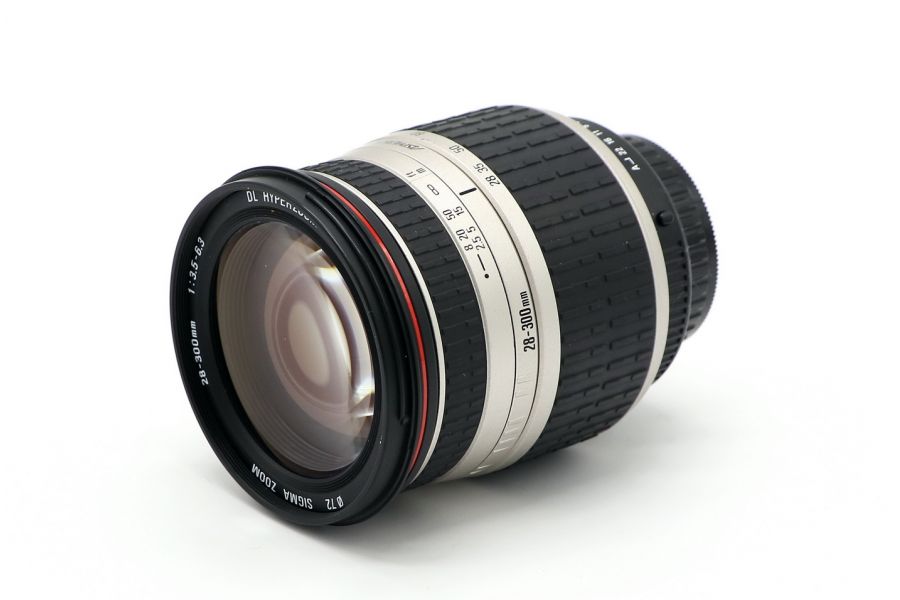 Sigma AF 28-300mm f/3.5-6.3 DL Aspherical IF Hyperzoom Pentax K