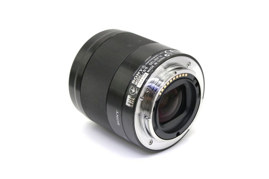 Sony 50mm f/1.8 OSS (SEL-50F18) в упаковке