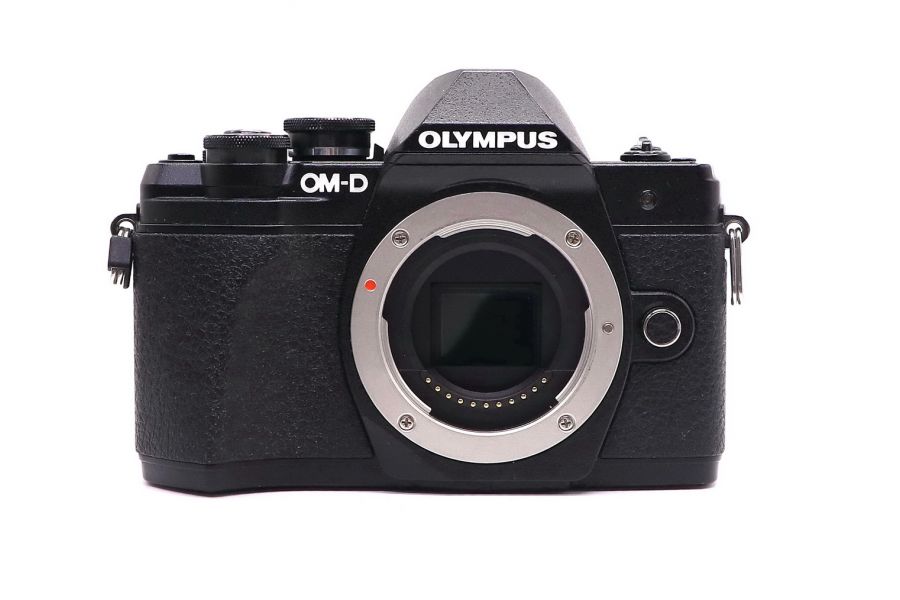 Olympus OM-D E-M10 Mark III body black (пробег 6150 кадров)