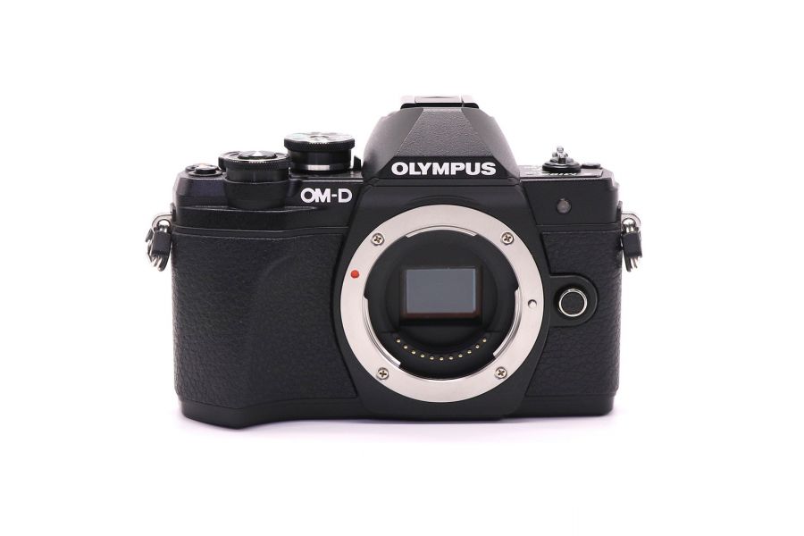 Olympus OM-D E-M10 Mark III body black (пробег 5780 кадров)