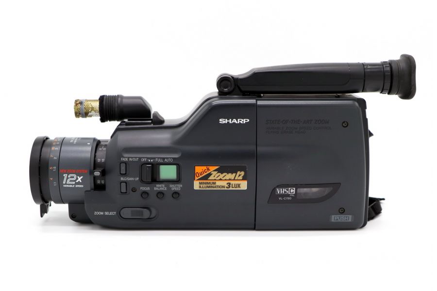 Видеокамера Sharp VL-C780S
