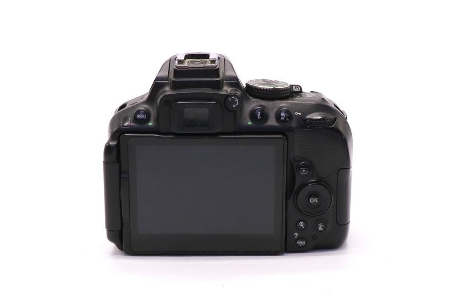 Nikon D5300 body (пробег 49675 кадров)