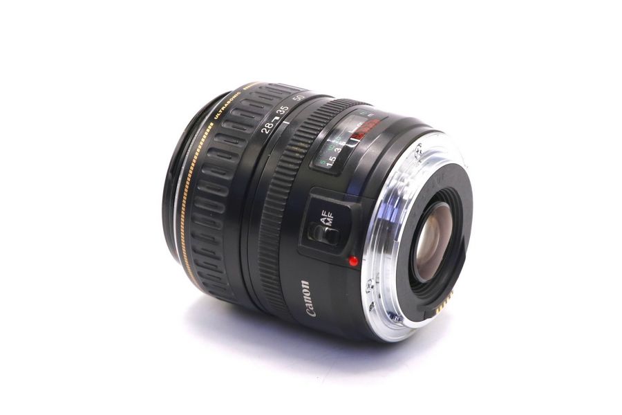 Canon EF 28-105mm f/3.5-4.5 USM (Japan)