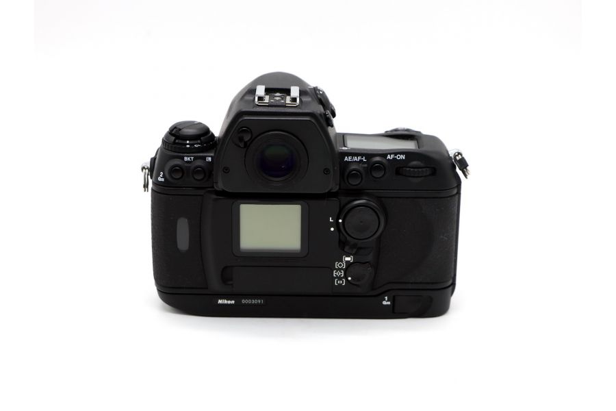 Nikon F6 body однообъективная зеркальная камера