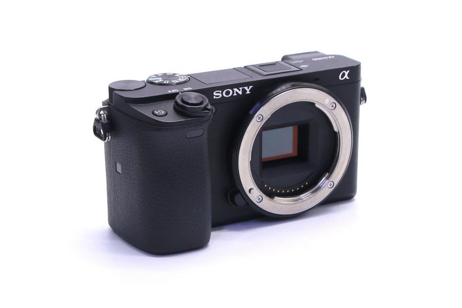 Sony A6300 ILCE body в упаковке (пробег 225 кадров)