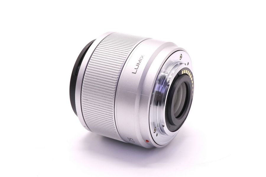 Panasonic Lumix G 25mm f/1.7 Asph. в упаковке