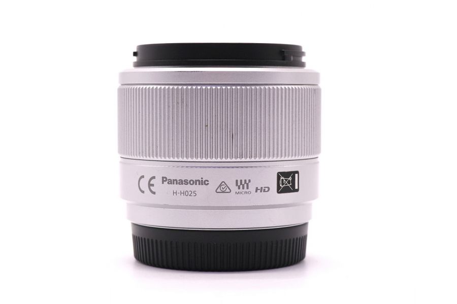 Panasonic Lumix G 25mm f/1.7 Asph. в упаковке