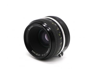 Nikon 50mm f/2 Nikkor Japan