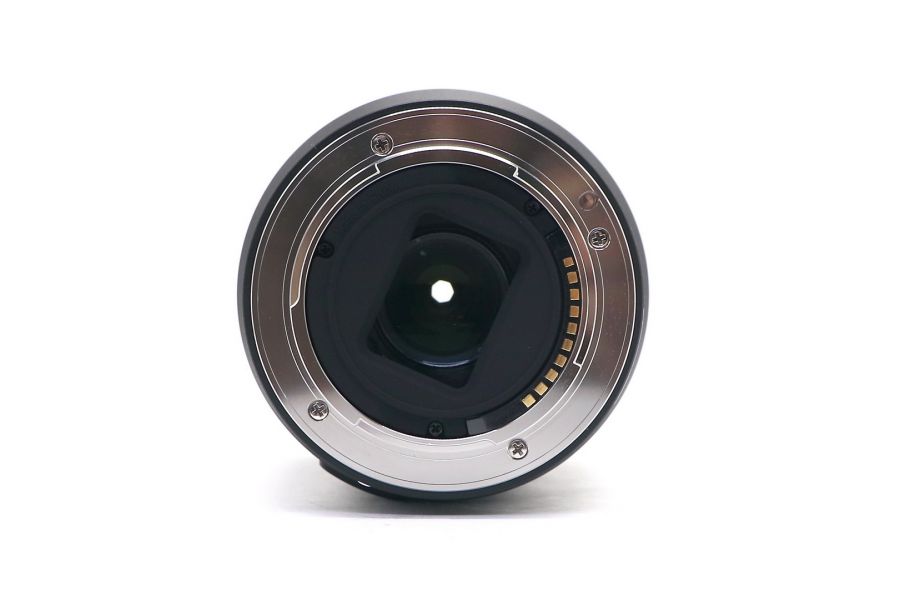 Sony 18-135mm f/3.5-5.6 OSS (SEL-18135) в упаковке