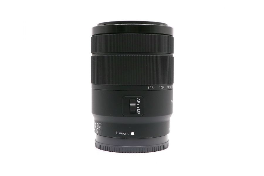 Sony 18-135mm f/3.5-5.6 OSS (SEL-18135) в упаковке