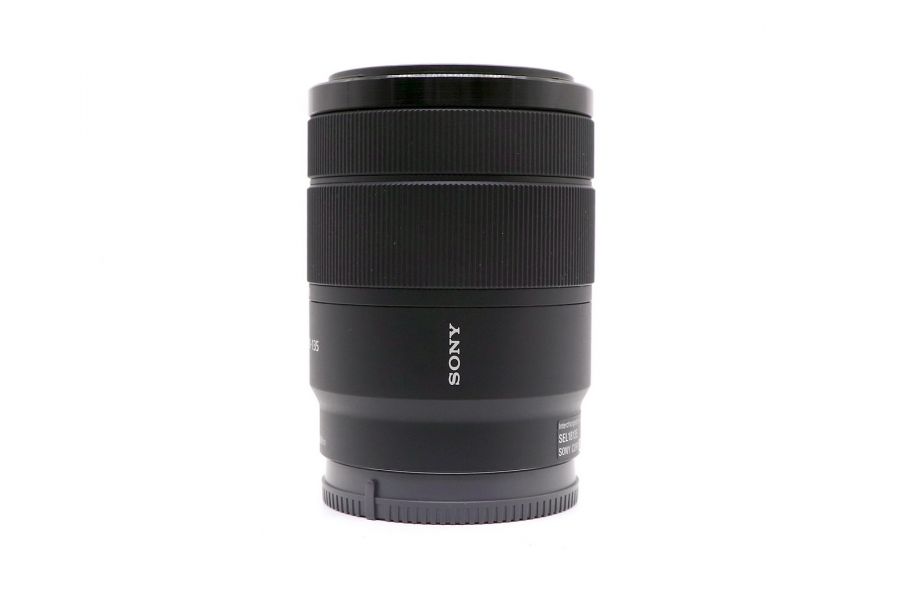 Sony 18-135mm f/3.5-5.6 OSS (SEL-18135) в упаковке