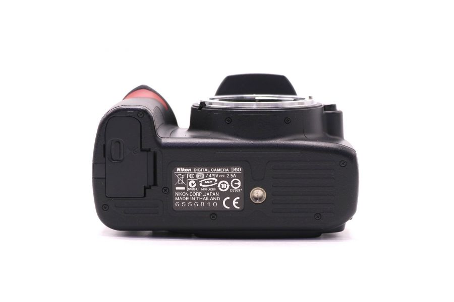 Nikon D60 body (пробег 5590 кадров)