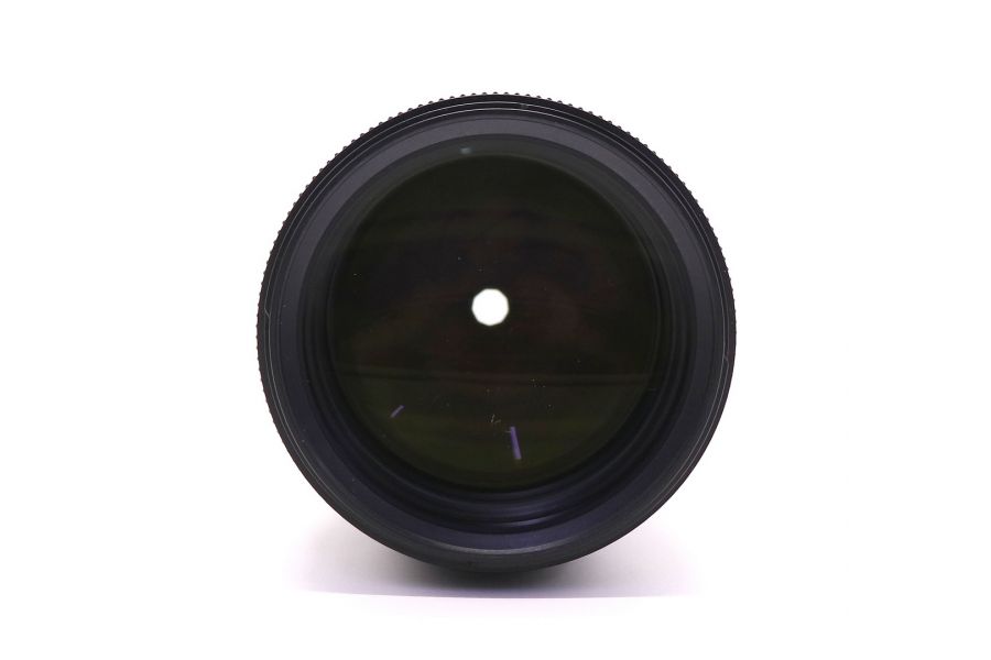 Sigma 135mm f/1.8 DG HSM Art for L-Mount в упаковке