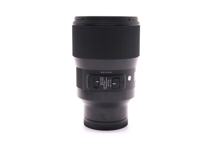 Sigma 135mm f/1.8 DG HSM Art for L-Mount в упаковке