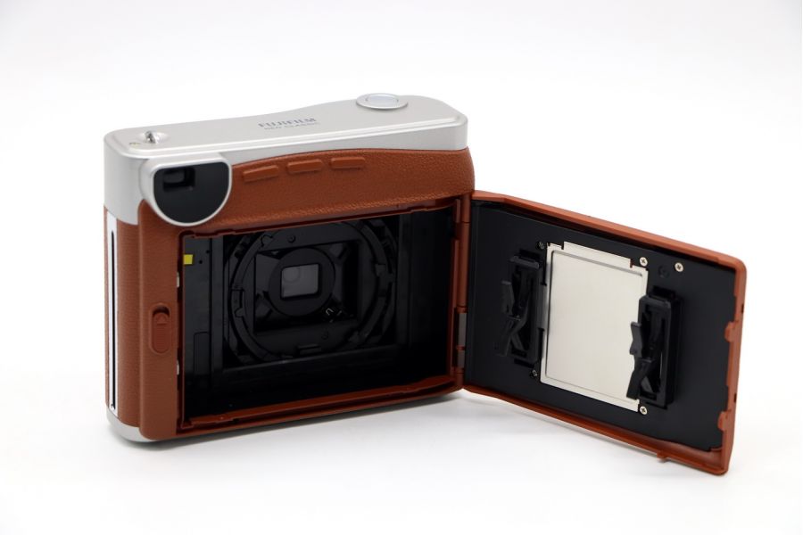 Fujifilm Instax mini 90 в упаковке