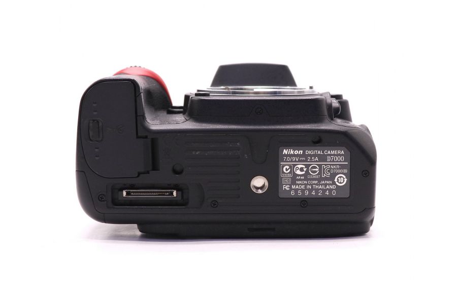 Nikon D7000 body (пробег 53755 кадров)