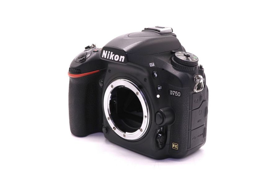 Nikon D750 body в упаковке (пробег 76070 кадров)