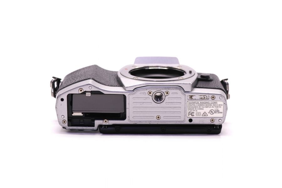 Olympus OM-D E-M10 body (пробег 28500 кадров)