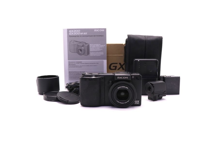 Фотокамера компактная Ricoh GX 200 в упаковке 
