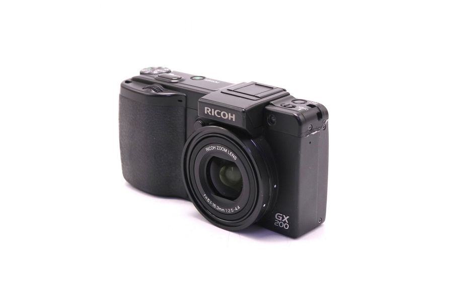 Фотокамера компактная Ricoh GX 200 в упаковке 