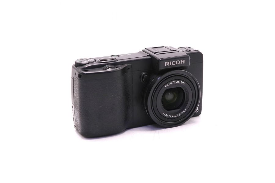 Фотокамера компактная Ricoh GX 200 в упаковке 