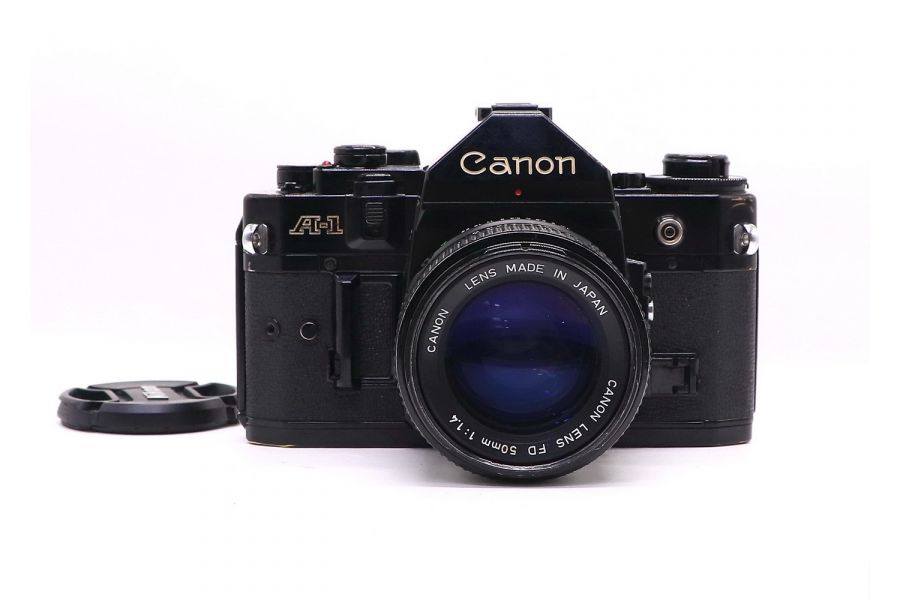 Canon A-1 kit (Japan, 1981)