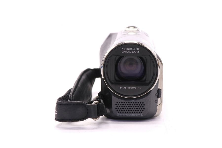 Видеокамера Panasonic SDR-T50 в упаковке