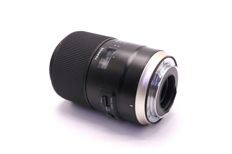 Tamron SP 90mm f/2.8 Di Macro 1:1 VC USD Canon в упаковке