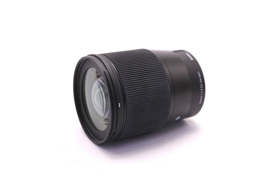 Sigma AF 16mm f/1.4 DC DN Sony E в упаковке