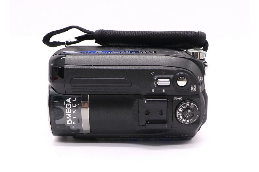 Видеокамера JVC GZ-MG575E в упаковке