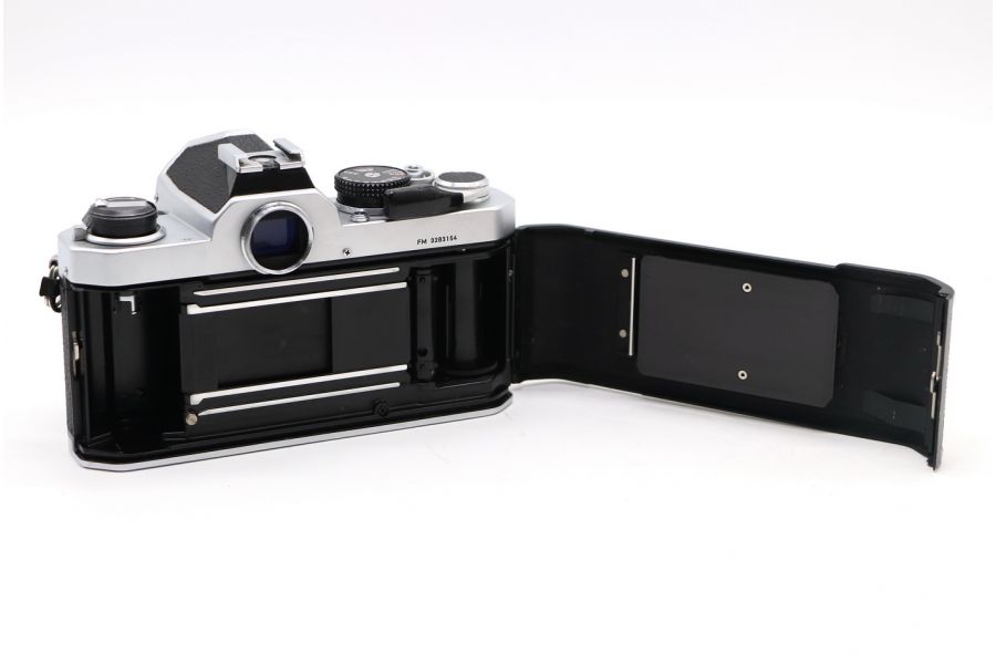 Nikon FM kit (Japan, 1980)