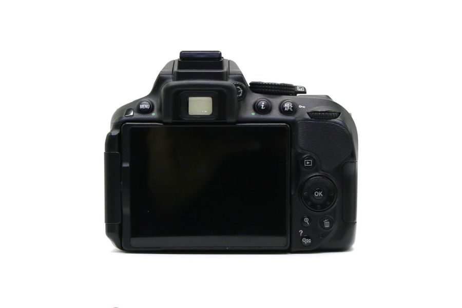 Nikon D5300 kit (пробег 40080 кадров)