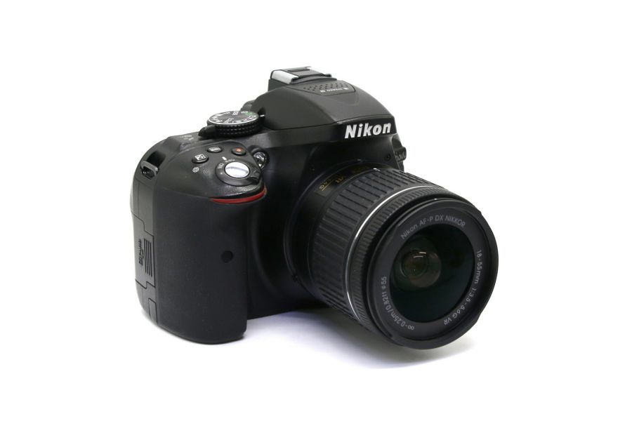 Nikon D5300 kit (пробег 40080 кадров)