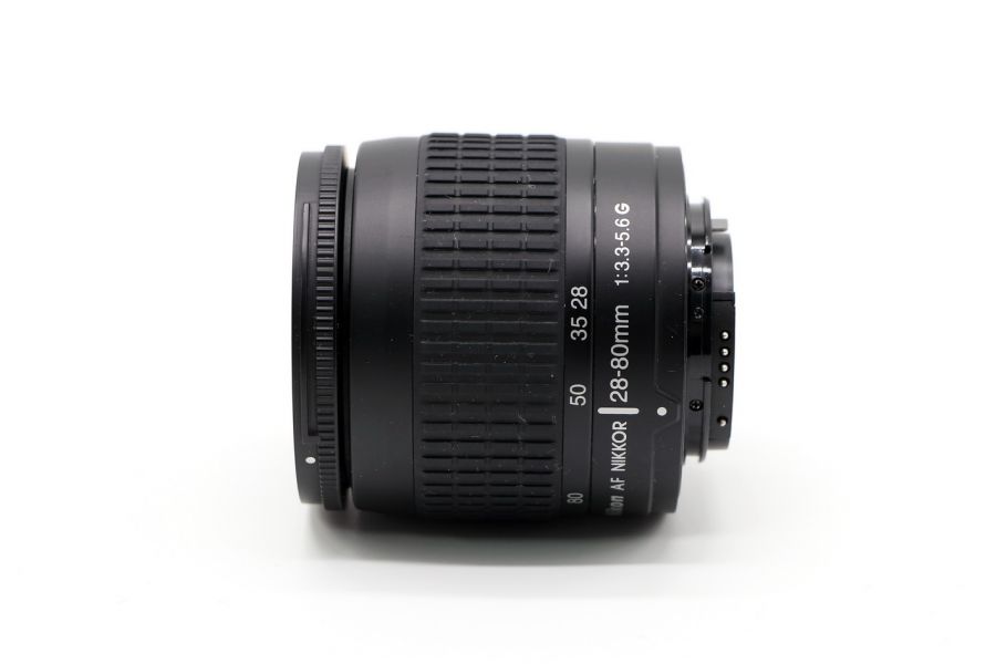 Nikon 28-80mm f/3.3-5.6G AF Nikkor (Thailand, 2002)