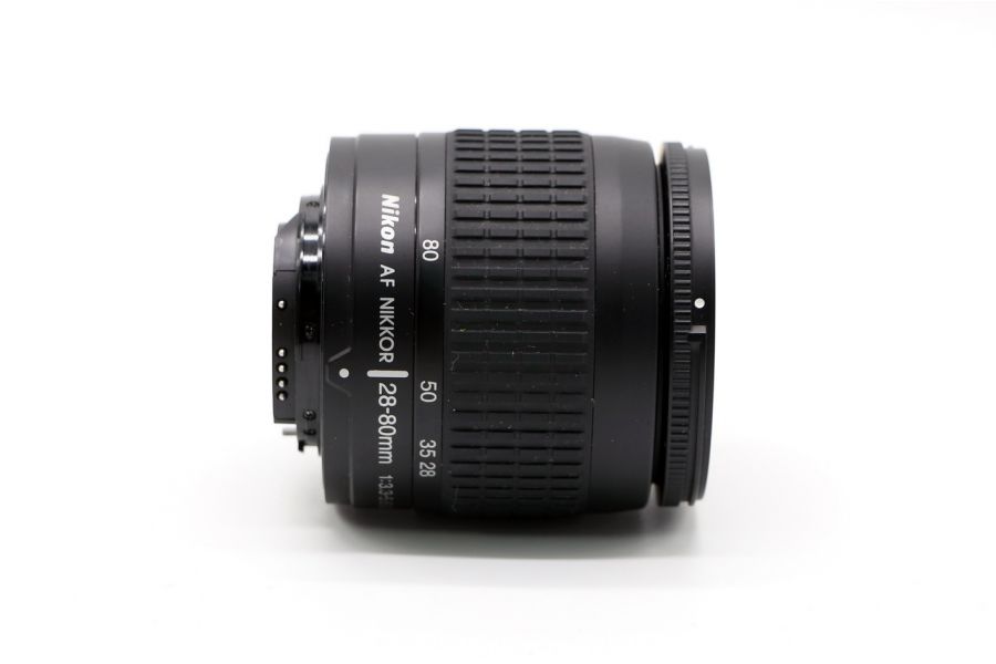 Nikon 28-80mm f/3.3-5.6G AF Nikkor (Thailand, 2002)
